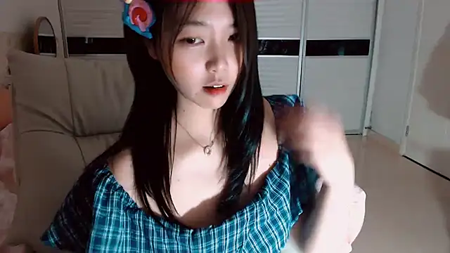 Miu1_girl live sex cam