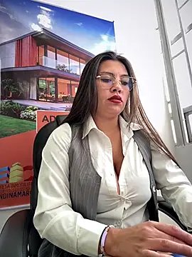 LIZ-06_'s cam snapshot