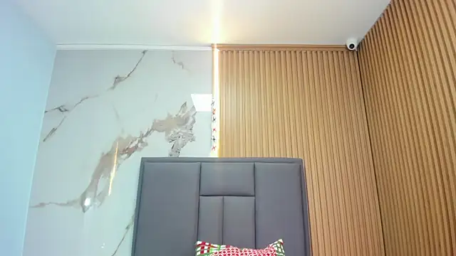 IRENNEBLAZER's cam snapshot