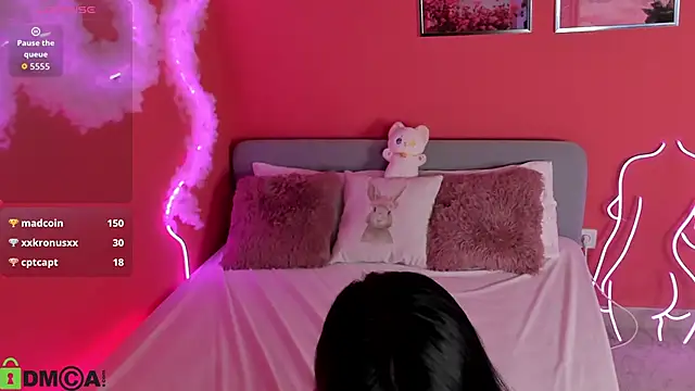 hey_tessa's cam snapshot