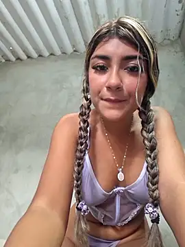 Sweed-virgin-pussy live sex cam