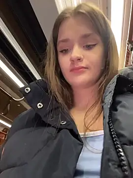 KittyQueeny live sex cam