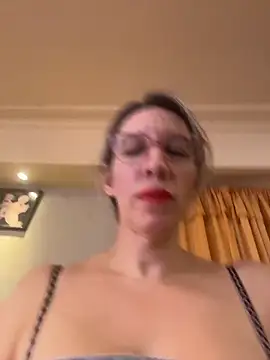 Gatitacarlita live sex cam