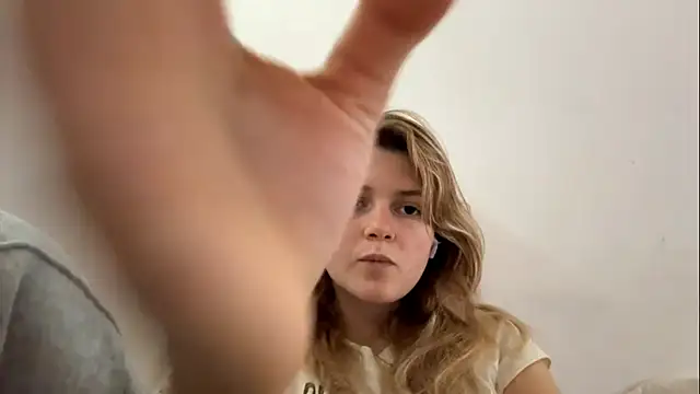 AlanaPostell live sex cam