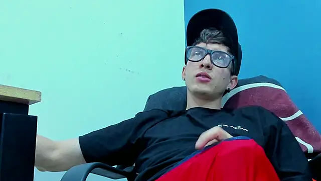 Jheampiiero live sex cam