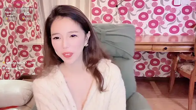 Agelin- live sex cam