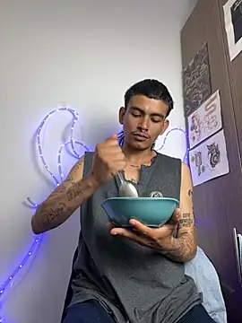 sorry-mom69 live sex cam