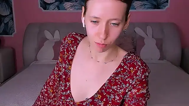 DAISY_SIN's cam snapshot