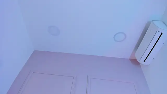 victoria_milann's cam snapshot