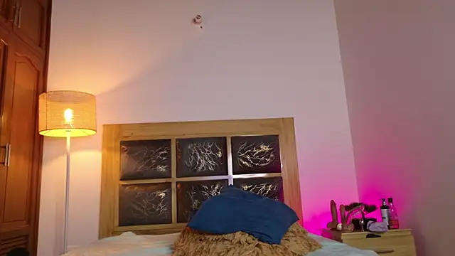 dark_angell77's cam snapshot