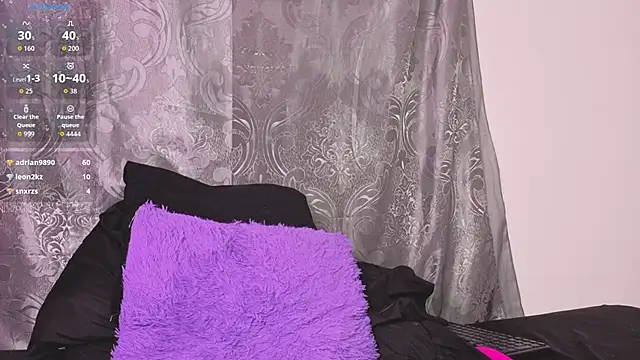 sweetnaughty_candy's web cam