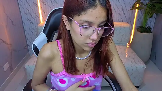 Saphire_Tx's cam snapshot