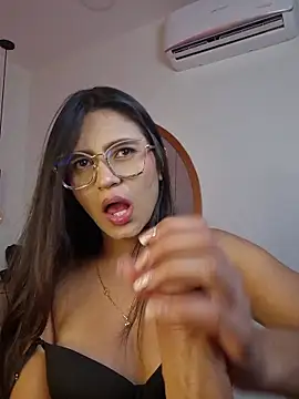 Lu_Alzafirah's cam snapshot