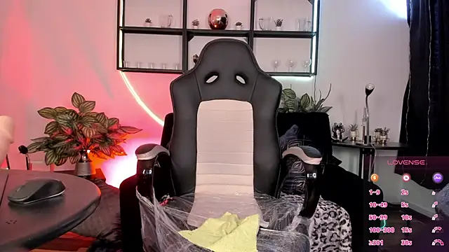 issa_soto_ live sex cam