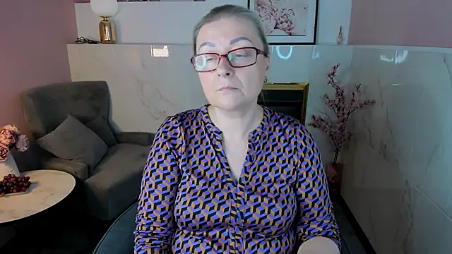 AlexandraKind live sex cam