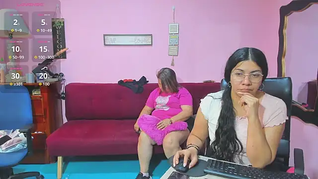 lesbiancuple live sex cam
