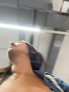 Ninabigtitied live sex cam