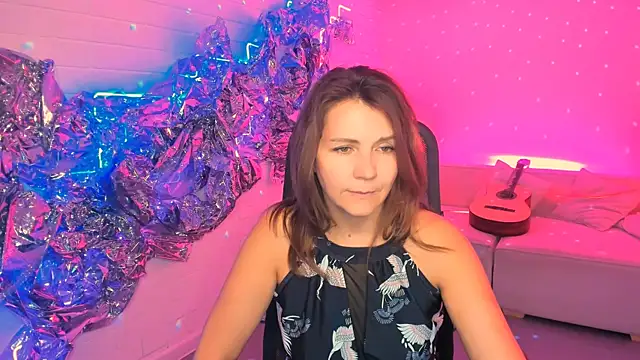 NicoleHitman live sex cam