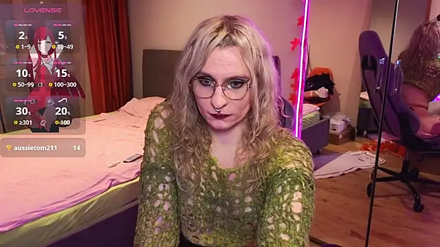 Lori_Myaf live sex cam