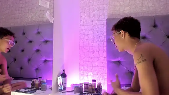 Lucien_Gray_'s cam snapshot