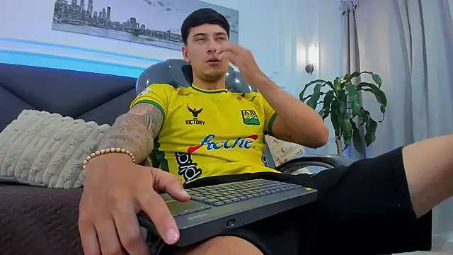 Damian23__ live sex cam