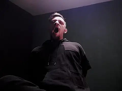 guesswhatbitch live sex cam