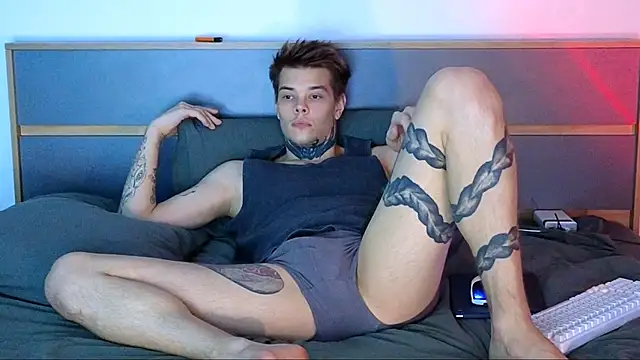 DENIS_HERE's cam snapshot