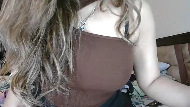 Meadow_Rain's cam snapshot