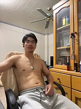 RCTaiwaneseHottie601's cam snapshot