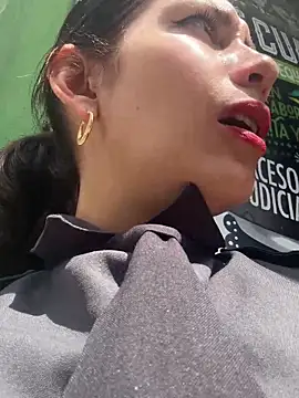 Alysson--'s cam snapshot