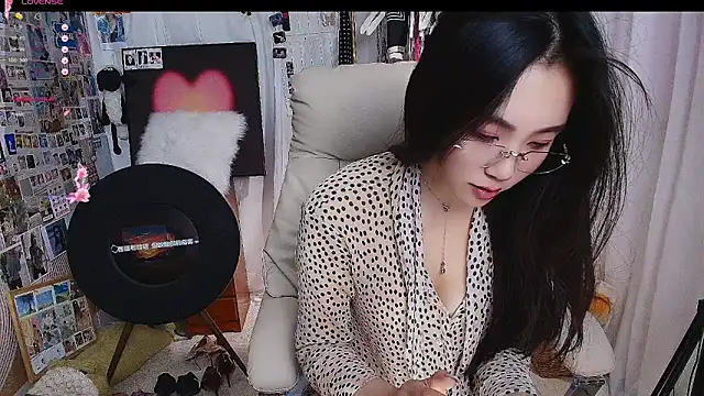 xiaotiantian-76's cam snapshot