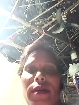 cute_diya_12's cam snapshot