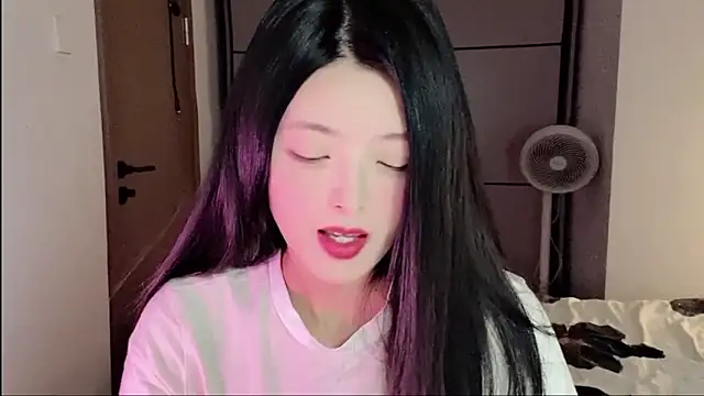 ronronner233's cam snapshot