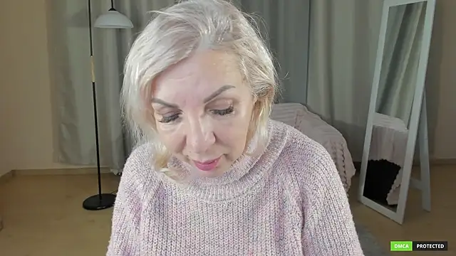 LiliaMoons's cam snapshot