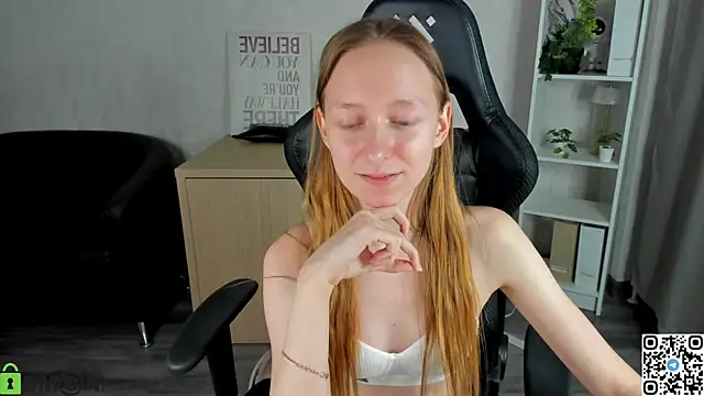 Mia_E1fie live sex cam