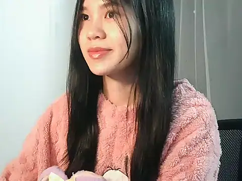 Nunaa18 live sex cam