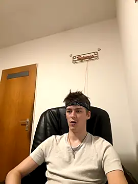 Toyjungee live sex cam