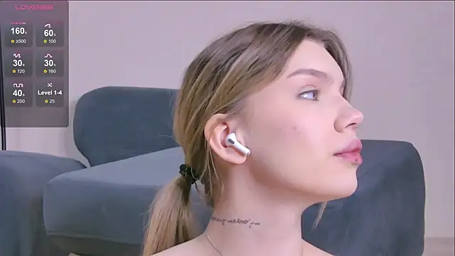 Monasteel live sex cam