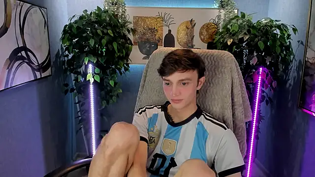 John_Weasley live sex cam