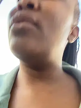 Sexycandyxxx live sex cam