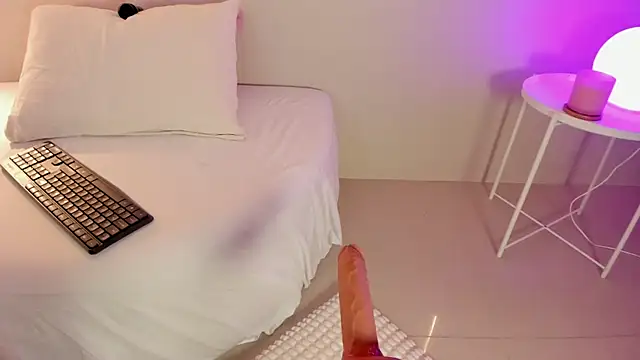 roxannegomez live sex cam