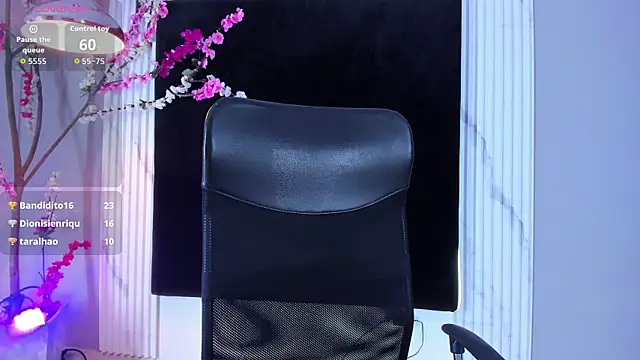 arya_alaya_cr's cam snapshot