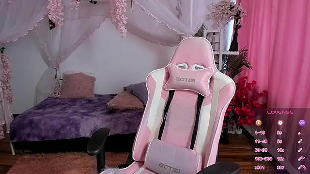 little_xioo_'s cam snapshot