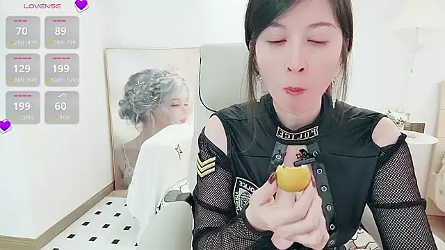 Dazzlebean live sex cam