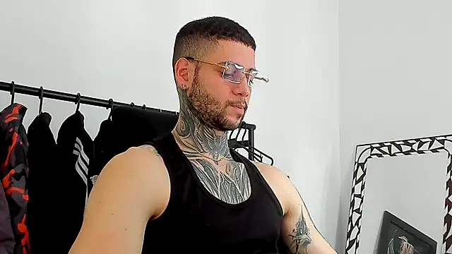 _jamesleandros1 live sex cam