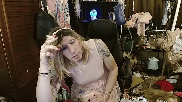 Ombeline1 live sex cam