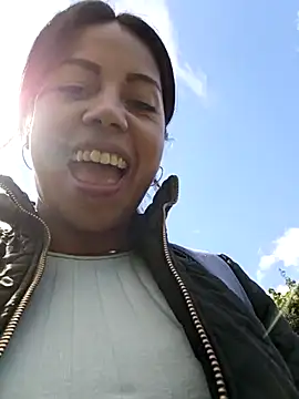 _andrea30 live sex cam