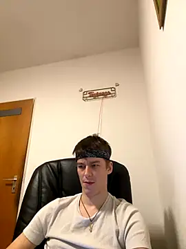 Toyjungee live sex cam