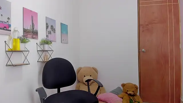 Emma_lean live sex cam