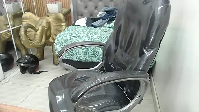 paul_ponce live sex cam